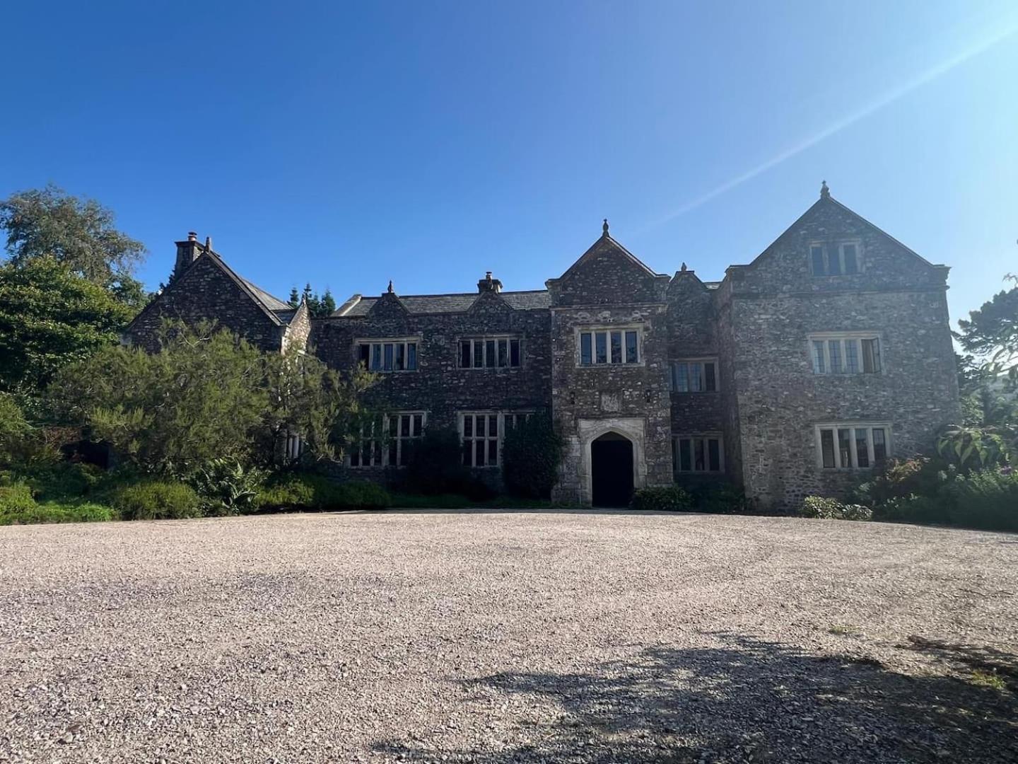 Manor * Sidbury
